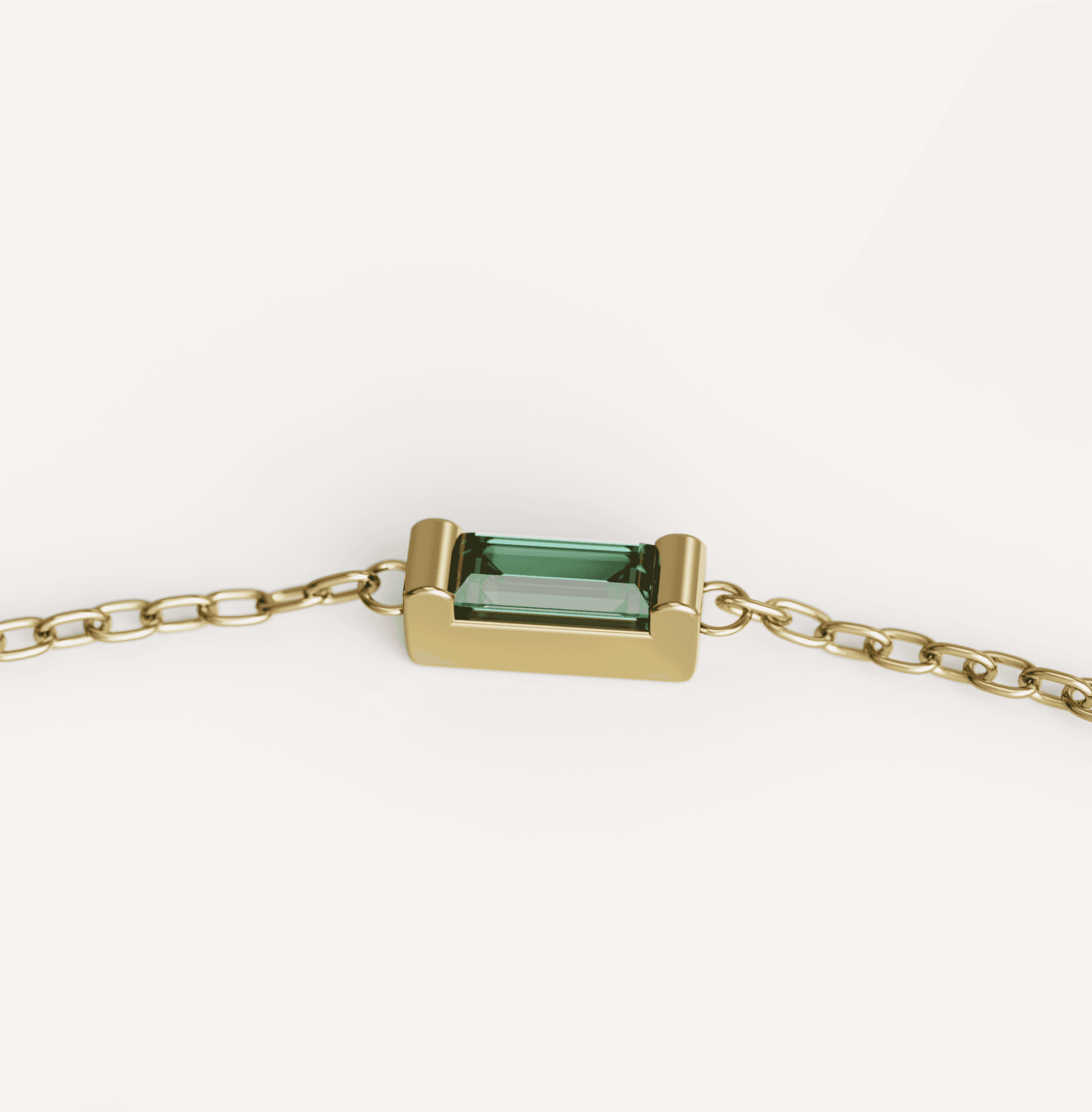KeyCharm_CableBracelet_CloseUp_YG.png