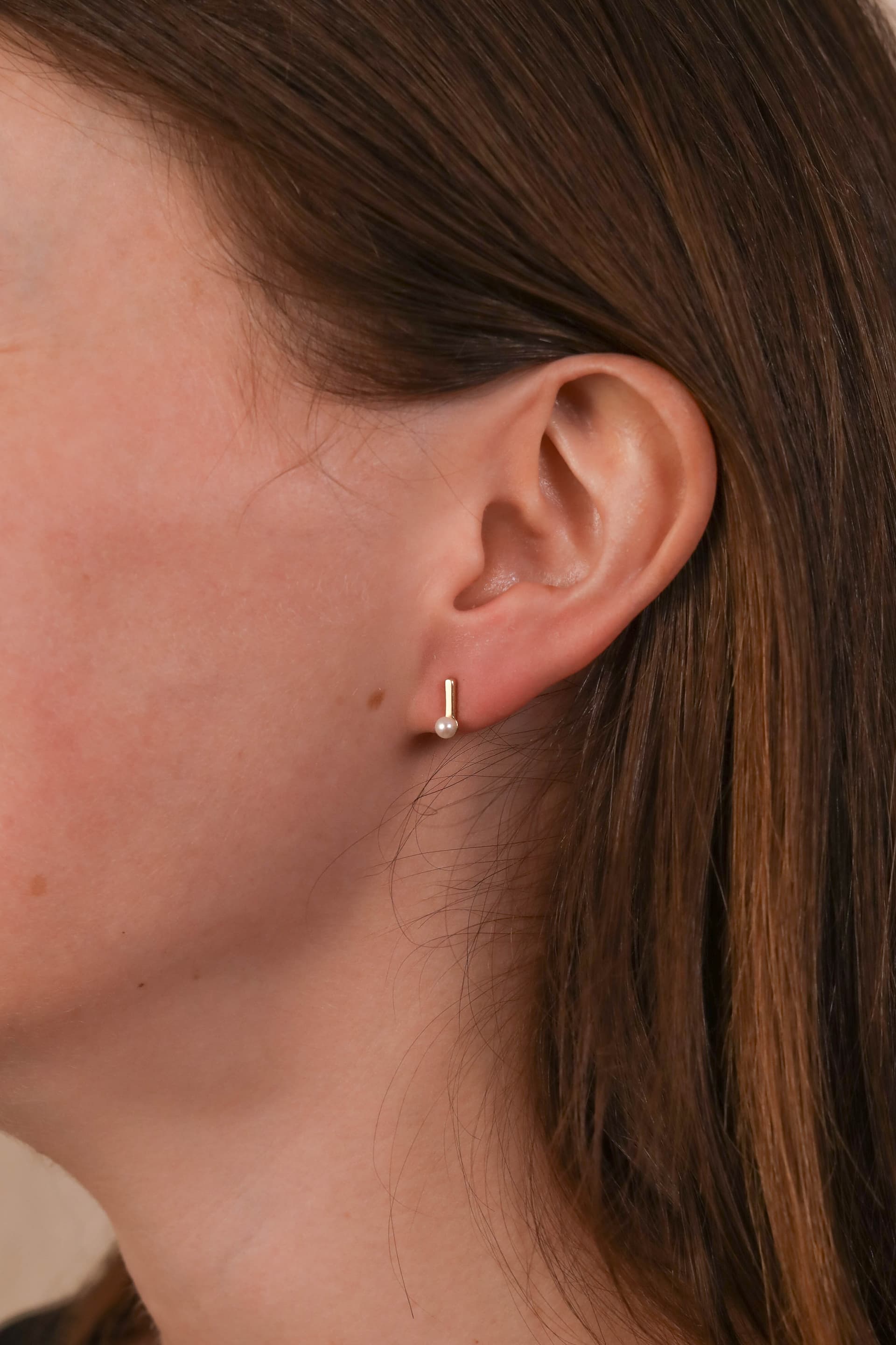 PearlBarEarrings-YG-8.24.jpg