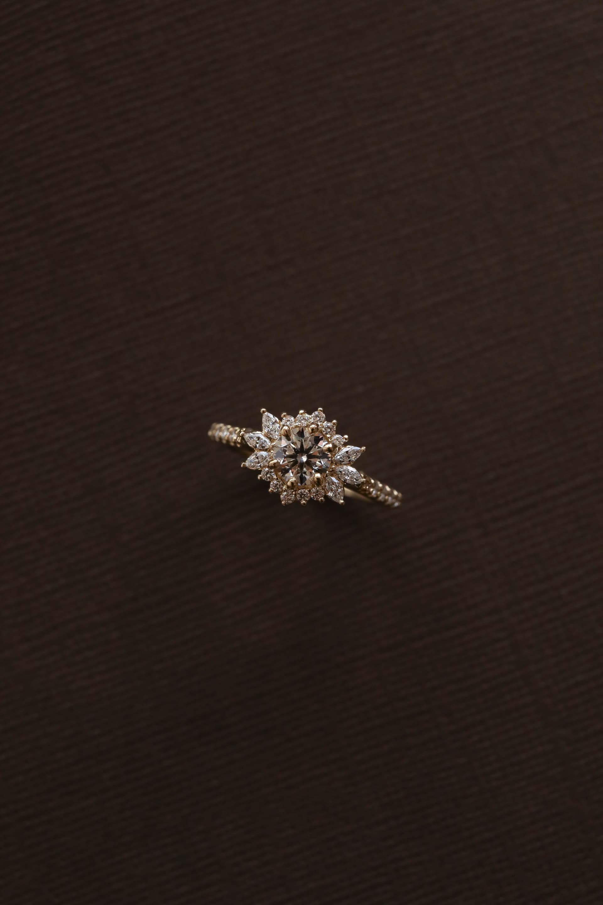 Bella-0.71ctYG-LD-3.24-1.jpg
