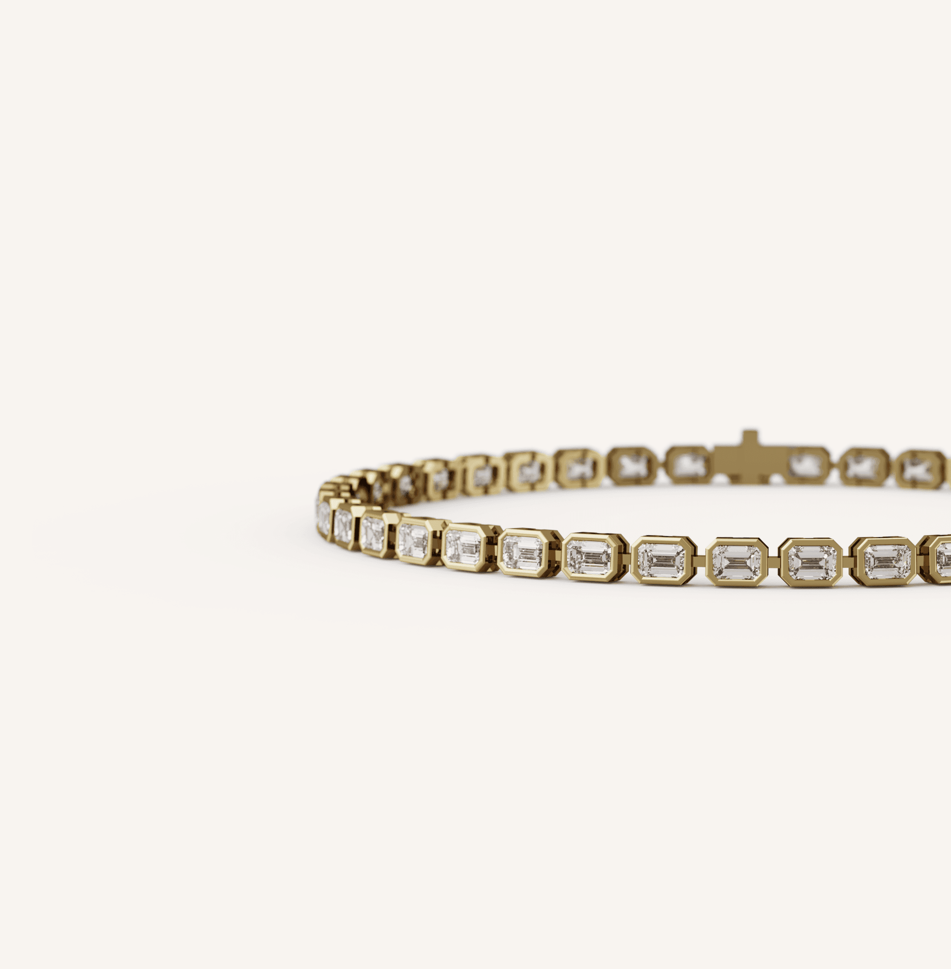 OvalBezel_TennisBracelet_CloseUp_YG.png